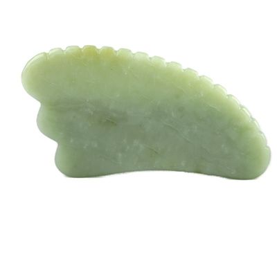 Equipo de masaje corporal Manual GuaSha Herramienta hecha de jade verde natural Xiuyan para la escultura de la mandíbula y la reducción de hinchazón