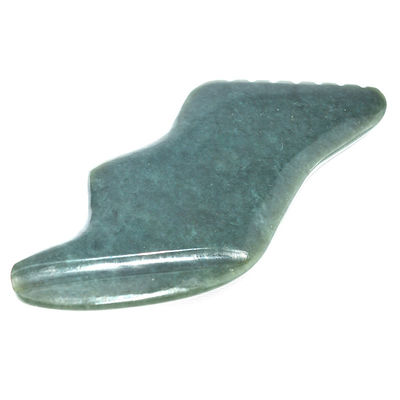 Forma verde oscuro Relámpago Nefrita natural Hetian Jade Gua Sha Herramienta de masaje para logotipo personalizado Spa de cuidado de la piel