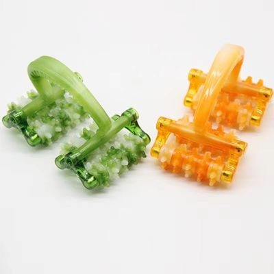 Masaje de cuerpo entero para el hogar Mini Rueda lunar multifuncional de cuatro ruedas con masajeador de cuello de piernas de tipo rodante