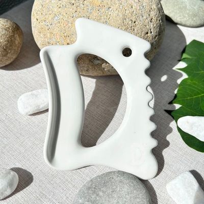 Herramienta de masaje cerámica Gua Sha para el drenaje linfático Jawline Sculptor Body Massager Herramientas para el cuidado de la piel Guasha Función Cerámica