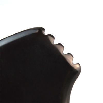 Función de masaje muscular Forma triangular Natural Negro Piedra Bian Gua Sha Tabla de raspado para masaje facial y cuerpo Spa