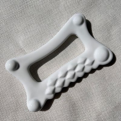 Masaje corporal tablero de gua sha de cerámica esencial para relajar el cuello facial, la espalda y los músculos de todo el cuerpo