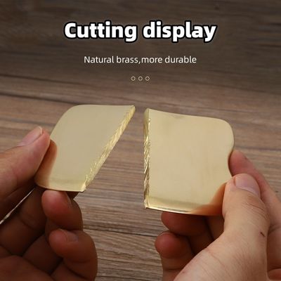 Propiedades Equipo de masaje Tabla de Gua Sha de metal de latón natural para masaje muscular y herramienta de masaje facial