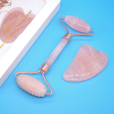 Rosa Cuarzo Gua Sha Facial Herramienta de masaje de rodillos Guasha Piedra Cuerpo Cuidado personal de la piel Spa Antienvejecimiento Boquilla de regalo de belleza facial en rosa