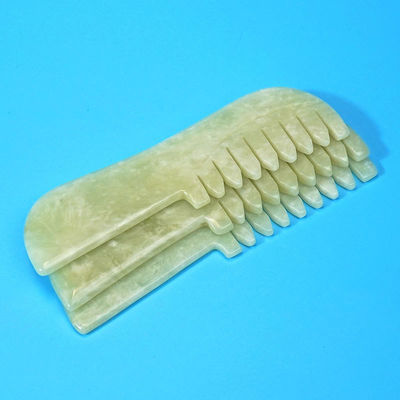 Natural Xiuyan Jade Gua Sha Peinillo de masaje para el cuero cabelludo Jade Piedra de cuidado de la cabeza Masajista de cabello Guasha herramienta de relajación para masaje corporal
