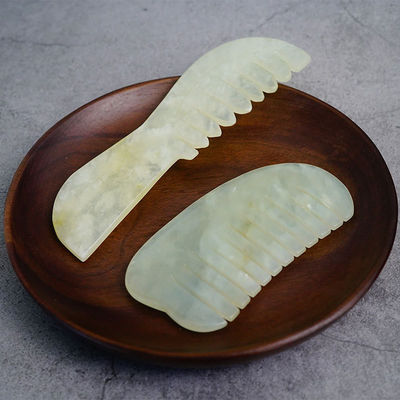 Peinado de masaje para el cuero cabelludo de forma múltiple Xiuyan natural de jade Gua Sha para equipos de masaje de cabeza