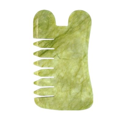 Natural verde Xiuyan Jade Gua Sha Cuero cabelludo de masaje peine Guasha Piedra masajeador de cabeza para el cabello Salón de belleza de cuidado de la salud