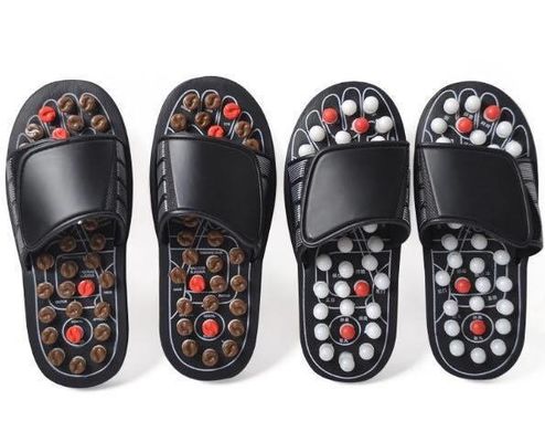Herramientas de masaje Logotipo personalizado disponible Atención médica Acupuntura Zapatillas de pie Masajista Zapatos con adoquines naturales
