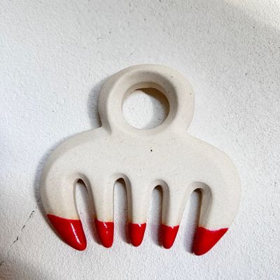 Masajeador facial Cerámico Gua Sha Peinillo de masaje para el cuero cabelludo para la cabeza Meridiano alivio del dolor Cepilla para el cabello Meridiano Masajeador Herramientas de masaje