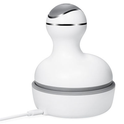 Logotipo personalizado DisponibleD Mini dispositivo de masaje corporal vibratorio portátil para el área de masaje de la cabeza en aspecto blanco