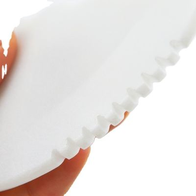 Logotipo personalizado disponible en el masaje facial de piedra Gua Sha de jade blanco para el tratamiento antienvejecimiento