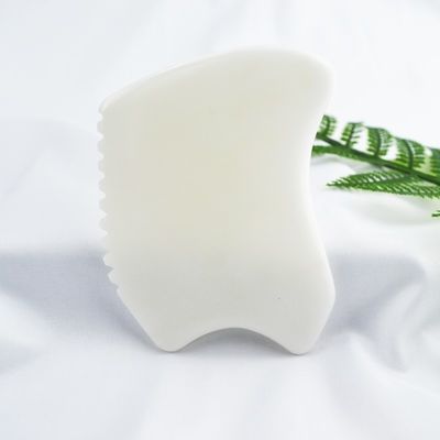 Masajeador corporal más nuevo estilo puro natural de jade blanco Facial anti-envejecimiento Gua Sha Junta de piedra preciosa cuidado de la piel masaje de jade piedra Guasha herramienta