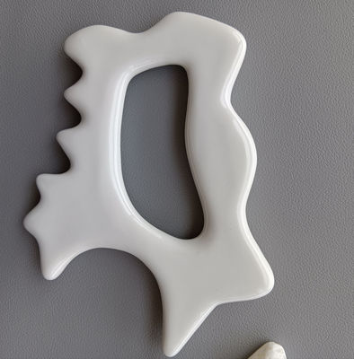 Masajeador corporal y facial para 2024 Herramienta de Gua Sha de cerámica Guasha Piedra Cuidado de la piel Spa Facial