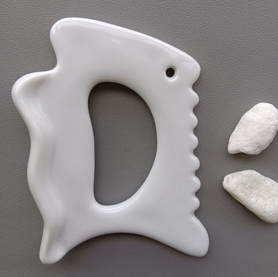Cerámica Gua Sha herramienta facial tabla de raspado para diseño popular cuerpo de arcilla blanca masajista Guasha