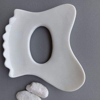 Logotipo personalizado Disponible Mini Cerámica Gua Sha Herramienta de Masaje Masaje corporal para el Cuello Cara y Cuidado de la Piel Spa Elevación facial
