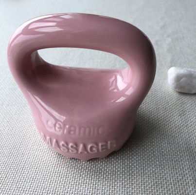 Equipo de masaje corporal de cerámica para el hogar de color rosa Gua Sha Herramienta de masaje para el cuero cabelludo con mango y spa Relajar masajeador de belleza