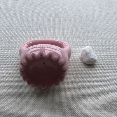 Equipo de masaje corporal de cerámica para el hogar de color rosa Gua Sha Herramienta de masaje para el cuero cabelludo con mango y spa Relajar masajeador de belleza