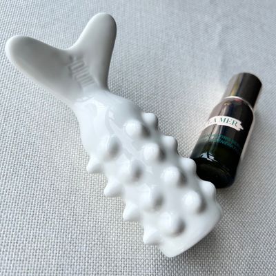 Equipo de masaje corporal Masajador de Gua Sha en forma de pez para el drenaje linfático y tratamiento de belleza