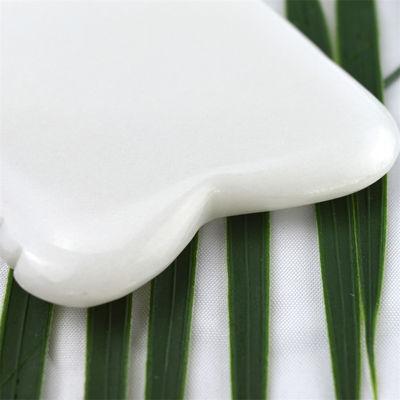 Jade Blanco Facial Guasha Renovación de la piel natural hecha a mano Curación de Jade Gua Sha Piedra de masaje de raspado herramientas para logotipo personalizado