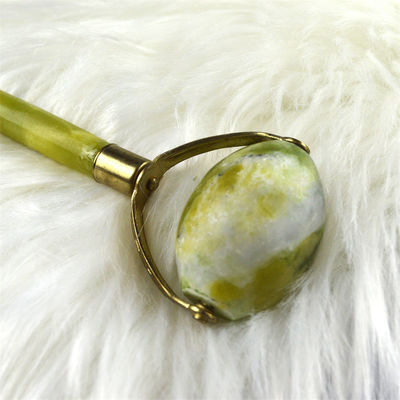 Xiuyan Jade Cuidado de la piel Jade Stone Facial Eye Therapy Estiramiento de la piel Spa Eliminator de arrugas Masajista Roller facial con mango de flores