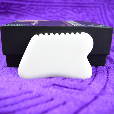 OEM LOGO personalizado White Jade Gua Sha Stone Masajista facial Natural Jade Stone Guasha raspado herramienta de masaje para el rostro y el cuerpo