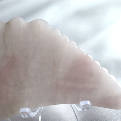 2024 forma de ala rosa cuarzo gua sha tabla de raspado rosa cristal guasha masajeador facial del cuerpo herramienta de spa para herramientas de masaje