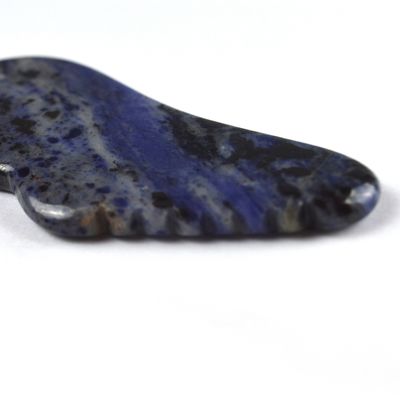 2024 Blue Sodalite Stone Gua Sha Mascarilla de raspado Herramienta de masaje cómoda para la eliminación de arrugas faciales y belleza de la piel