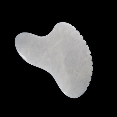 Logotipo personalizado Corazón de cristal en forma de piedra de jade blanca Gua Sha raspado herramienta de masaje para acupuntura terapia masajeador facial
