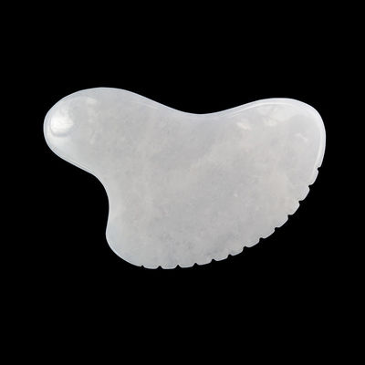 Logotipo personalizado Corazón de cristal en forma de piedra de jade blanca Gua Sha raspado herramienta de masaje para acupuntura terapia masajeador facial
