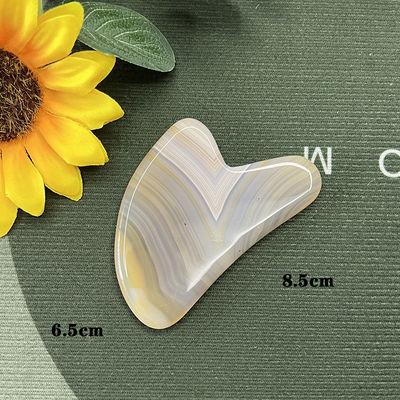 Agate rayado Jade en forma de corazón raspando masaje de gua sha para reparación de manos y levantamiento natural de la piel
