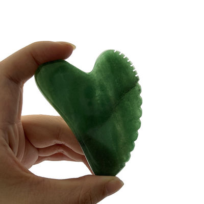 Raspadura facial Lifting de piel con gua sha de aventurina verde y diseño en forma de corazón