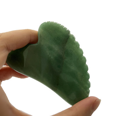 Raspadura facial Lifting de piel con gua sha de aventurina verde y diseño en forma de corazón