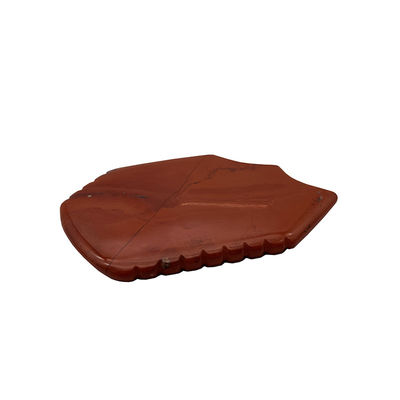 Red Jasper Facial Guasha Elevación de la piel Firmamiento natural de las manos Curación de Jade Gua Sha Herramienta de masaje facial portátil y de mano
