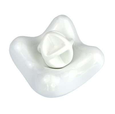 Experimenta el poder curativo tradicional de la herramienta facial de cerámica Gua Sha para relajar el cuerpo