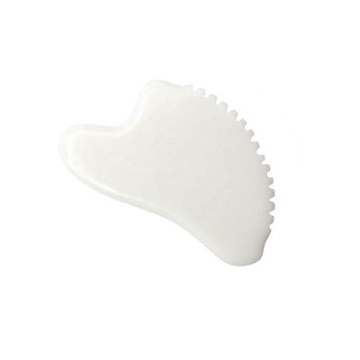 OEM Marca privada Jade Blanco Gua Sha Piedra curativa hecha a mano Gua Sha Raspando herramientas de masaje facial para disminuir la hinchazón