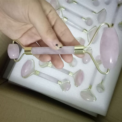 Cuidado natural Jade Stone Roller Set para masajeador de la piel facial Gua Sha herramienta relajante anti-envejecimiento lucha contra las arrugas cuarzo rosa
