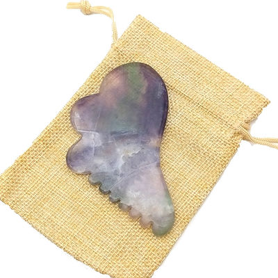 Fluorito natural del arco iris con herramientas de masaje de raspado de Gua Sha colorido 95 * 55mm