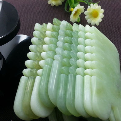 Peinado para cabello portátil Abarke piedra de jade natural Gua Sha masaje facial Peinado para cabello con masajeador para la cabeza de seis dientes