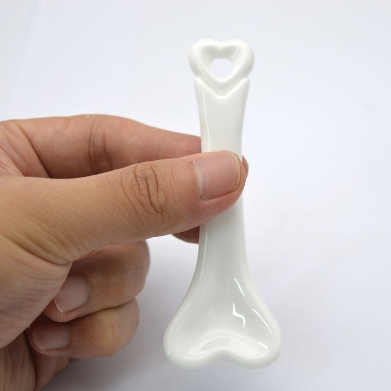 Versión de desecho de cerámica Gua Sha Herramientas de masaje Masajeador corporal para masaje de salud en glaseado blanco