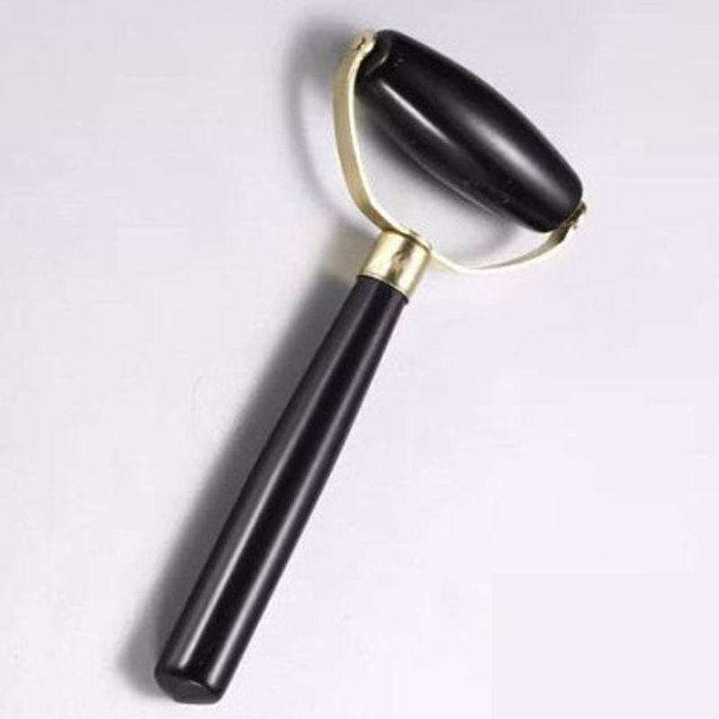 Masajista facial Piedra Bian Negro Gua Sha Jade Facial Guasha Roller para la terapia de rejuvenecimiento facial natural