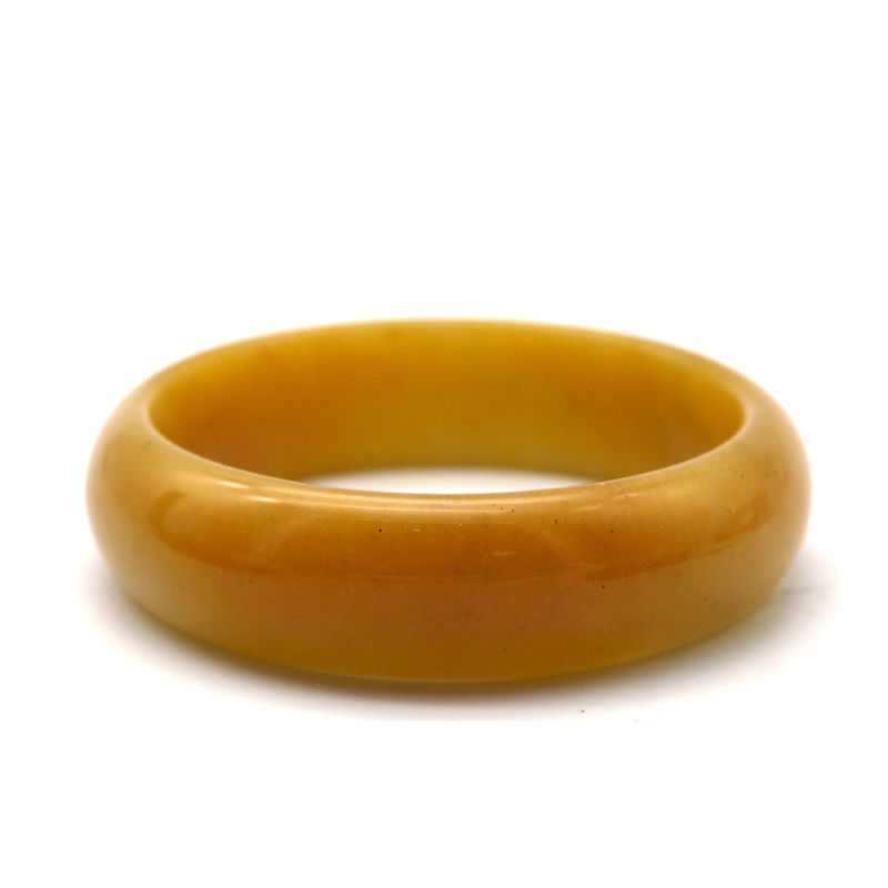 Descubra la belleza natural de las pulseras de jade de Hetia para mujeres para aliviar la fatiga y desatascar los músculos Tema Feng Shui