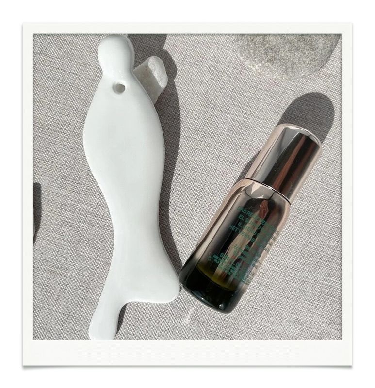 Herramienta de masaje Gua Sha personalizable Tabla de piedra Guasha cremosa para raspar tejidos blandos en las piernas traseras brazos cuello hombro SPA