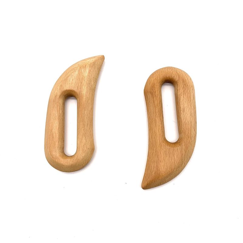 Cuidado de la piel corporal Spa de estiramiento facial Salón de belleza Herramienta de masaje Gua Sha de madera con logotipo personalizado y color marrón