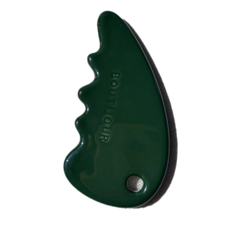 Masajista facial Gua Sha Stone en color verde para el cuidado personal de la piel y salón de belleza