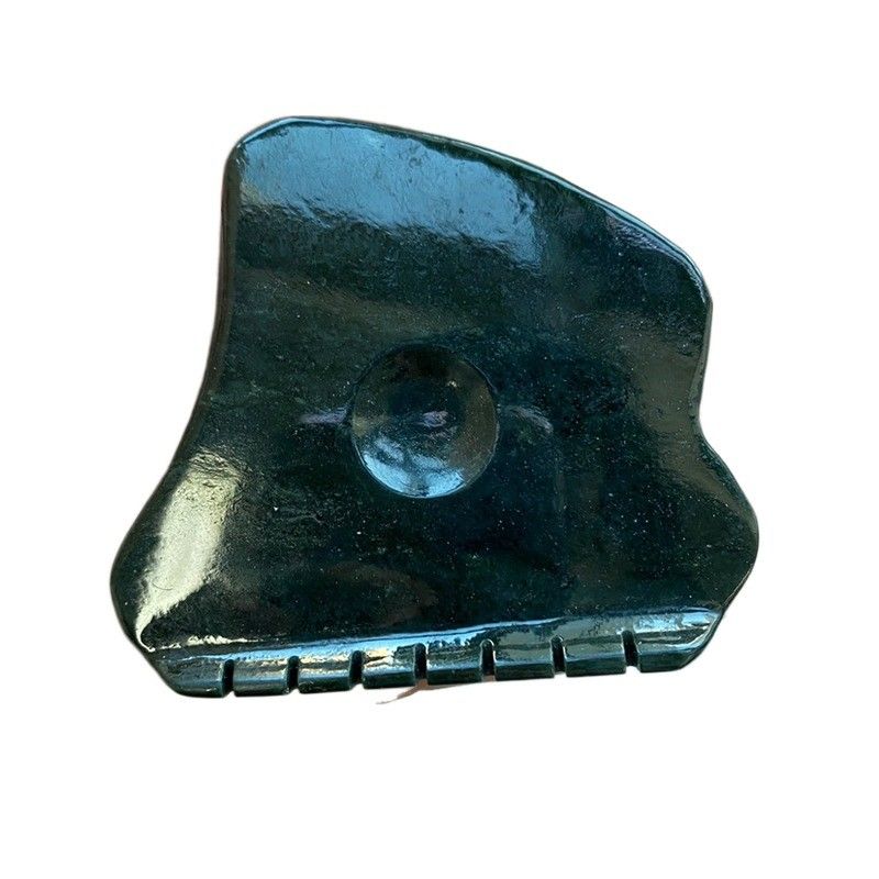 Escultura facial Nefrita verde oscuro Jade Gua Sha piedras con dientes de cresta y bucles de pulgar 2021 Popular