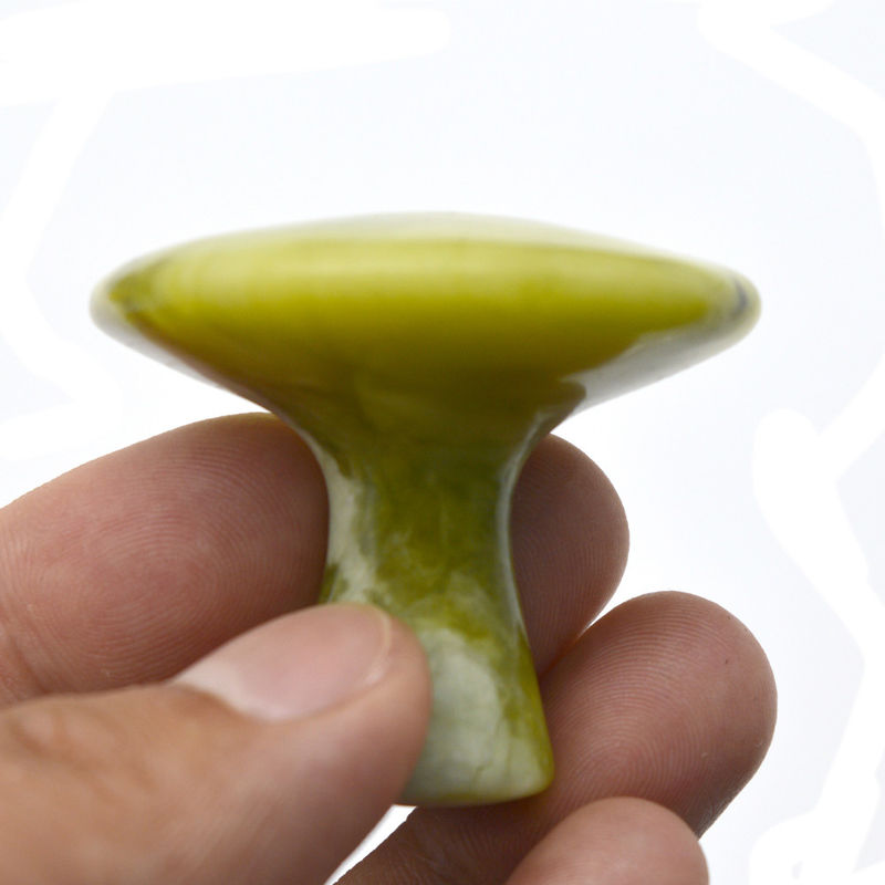Propiedades del masajista Jade en forma de hongo verde raspado Gua Sha Herramienta para masaje corporal y belleza